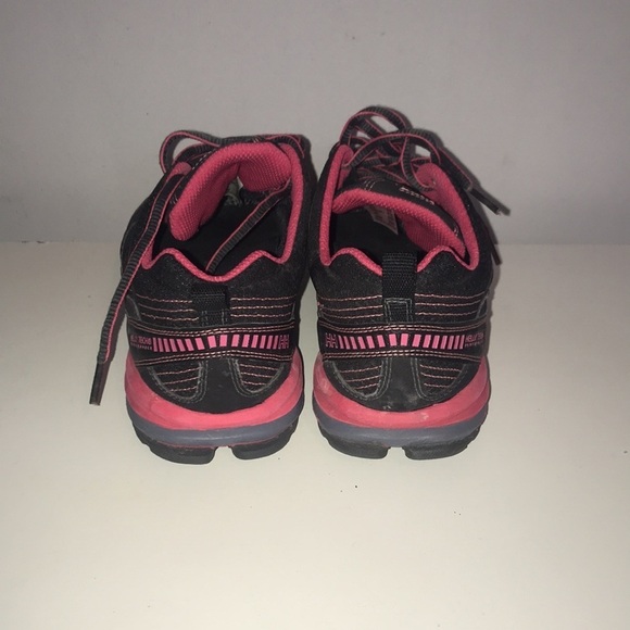 Helly Hansen Waterproof Running Shoes - Picture 6 of 12